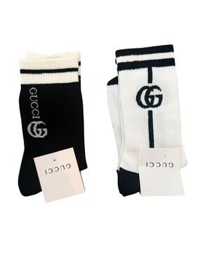 2 Pair Gucci Outlet Women’s Black & White Logo Crew Socks - Pack of 2